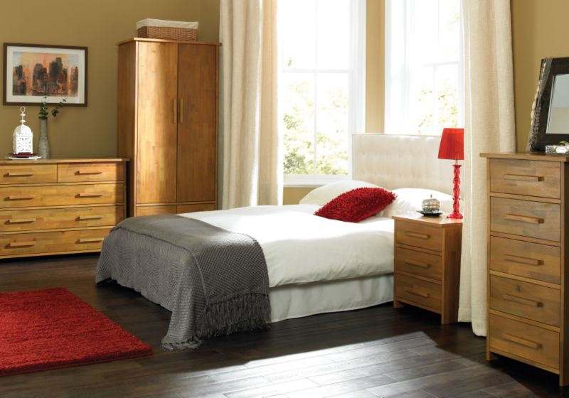 Alternative image for Barcelona 3 Drawer Bedside Chest